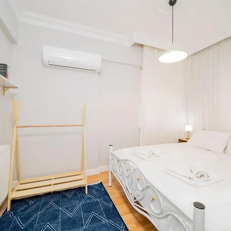 Apartment Elegant And Full Furnished Flat With Balcony Antalya