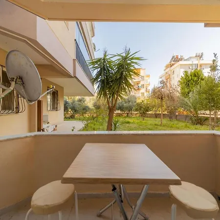 Elegant And Full Furnished Flat With Balcony Apartment Antalya